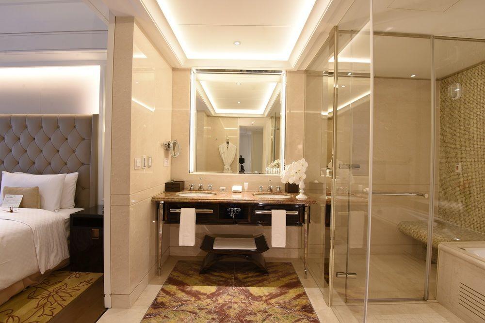 Готель The Okura Prestige Тайбей Екстер'єр фото Bathroom